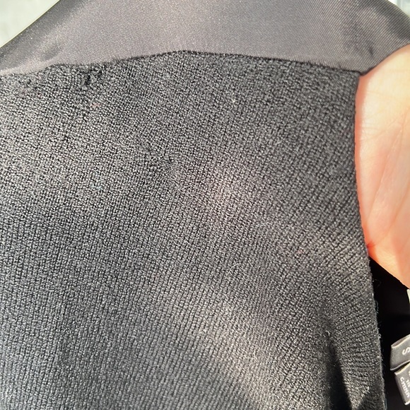 Vince Black Wool Knit Shift Dress w Pleated Polyester Back Size Small - Picture 13 of 13